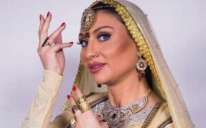 Софи Маринова впечатли зрителите с образа си на Aishwarya Rai