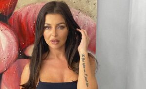 Дебора смая всички на откриването на заведение във Велико Търново