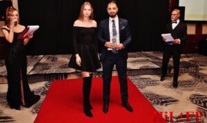 Успешен млад стоматолог е д-р Паям Форгани според призовете ,,Знаменитост на годината” 2021