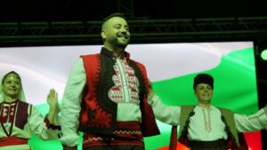 ЦЯЛ ВИДИН НА ХОРОТО НА ВАЛЕНТИН ВЕЛЧЕВ