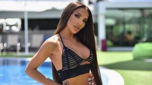 Силиконката Жасмина Стоичкова с нов мъж до себе си СНИМКИ