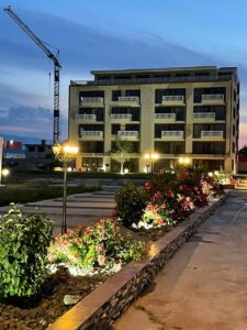 Суперлуксозен комплекс изникна край Елин Пелин строен от Любо Ников