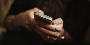 Заедно срещу насилието! Търсят се доброволци за гореща линия срещу домашното насилие