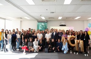 24 стажанти започват работа във Vivacom