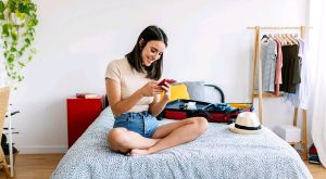4 неща от списъка за пътуване, които не предполагаш, че можеш да купиш през телефона си