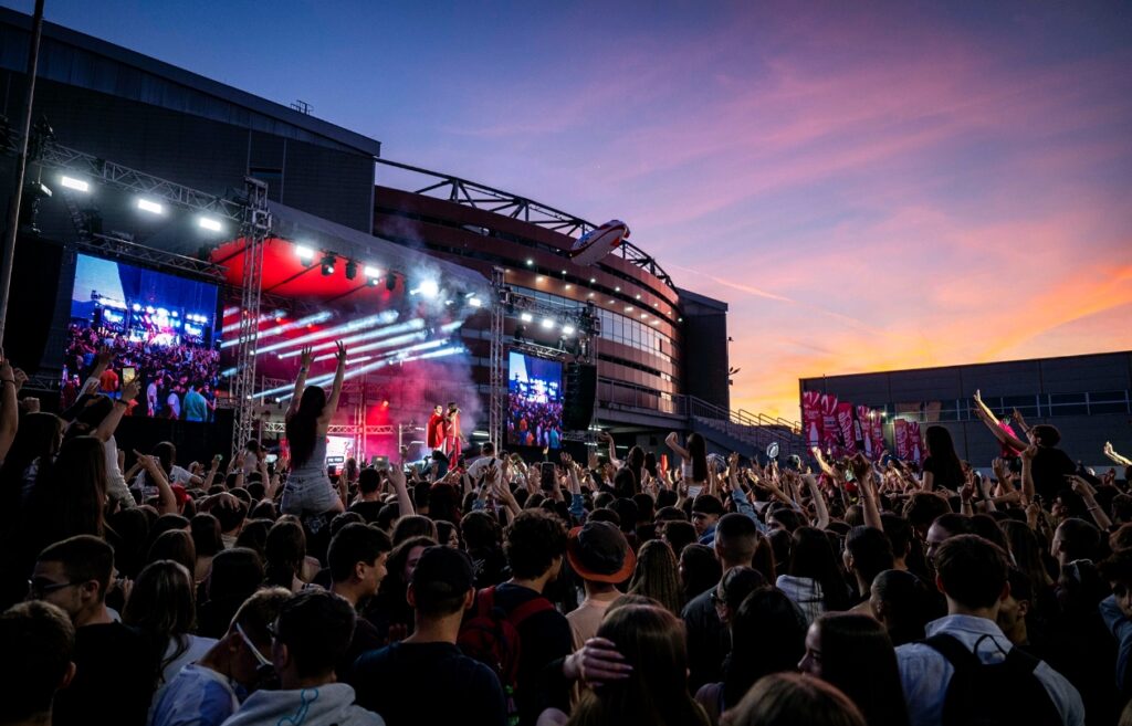 Музиката, емоциите и топ артистите на Coca-Cola The Voice Турнето 2026 завладяват Бургас на 18 юли