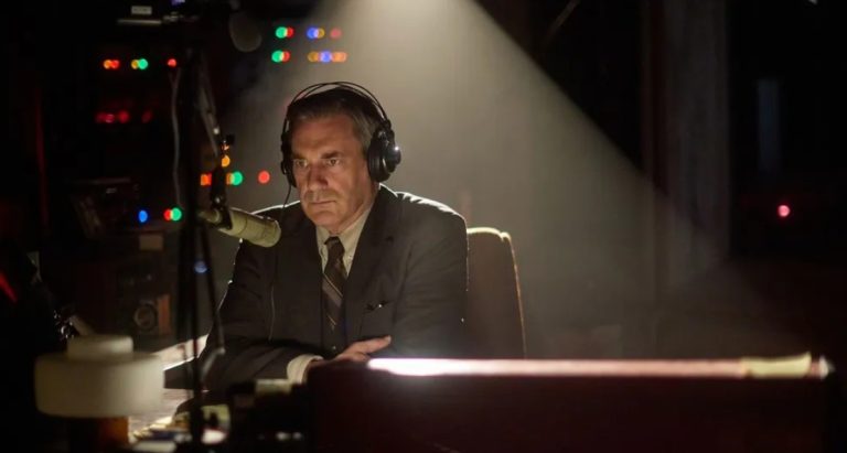 Гледаме Джон Хам в новия сериал „Американски заложник“ в HBO Max