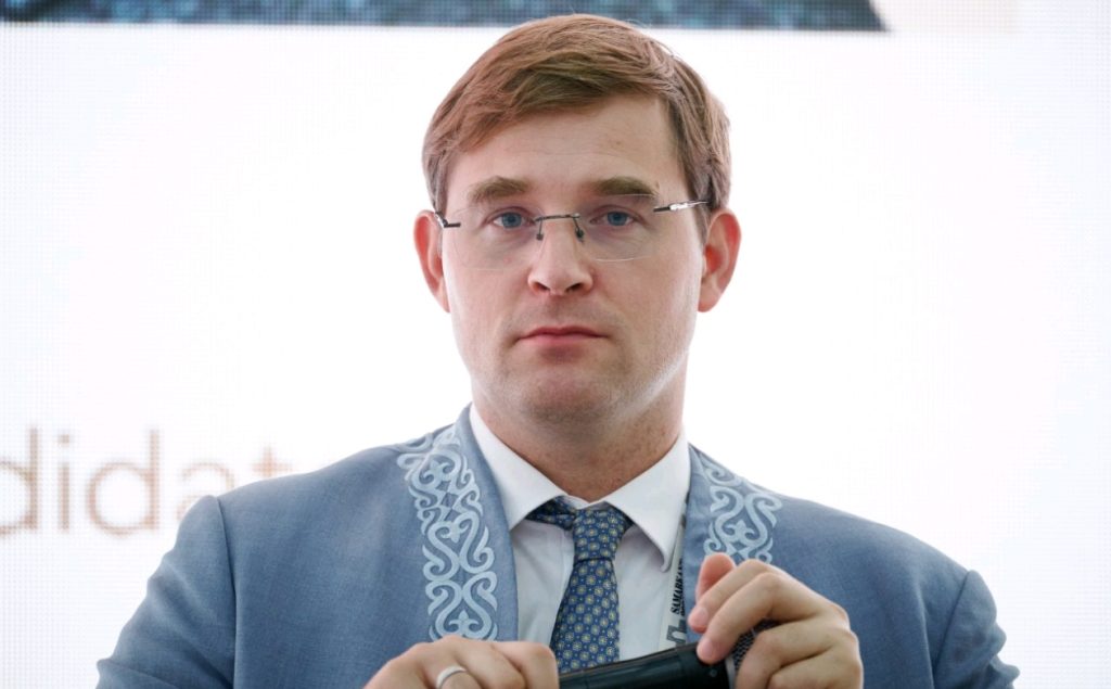 Тимур Турлов е избран за президент на FIDE и става първият казахстанец начело на световния шахмат﻿