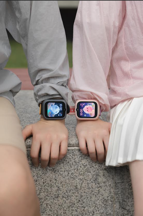  Детският смарт часовник TCL Kids Watch K5 вече се предлага в България: 4G разговори, инструменти за локализация и възможности за персонализация за цялото семейство
